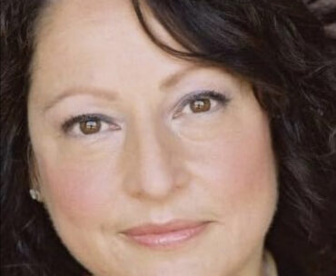 Deborah-Aquila-headshot