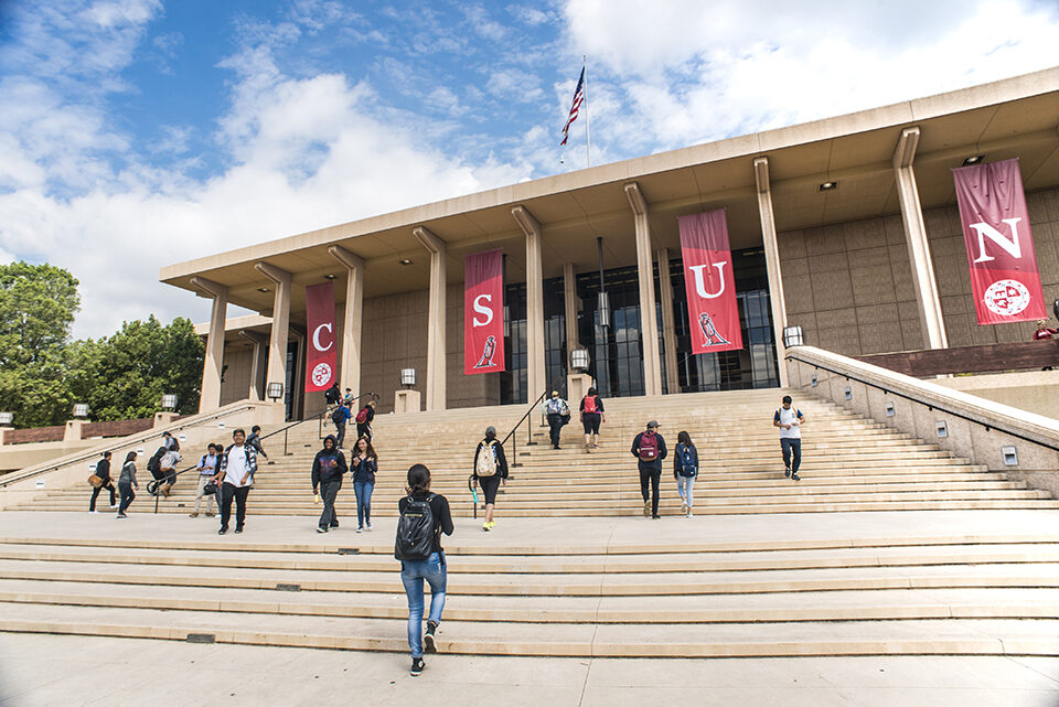 CSUN received a $3 million, five-year grant from the NSF to create ESTUDIO: Excellence in Student Training for Undergraduates, Diversity Initiative Office. The program designed to inspire new generations of researchers while expanding the opportunities for research to those students studying science, technology, engineering and mathematics (STEM). Photo by Lee Choo.