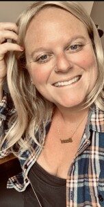 New 88.5 The SoCal Sound Director of Marketing, Promotions and Engagement Hillary Gordon
