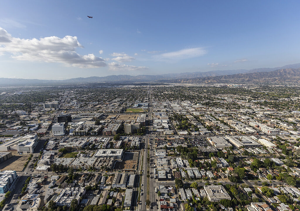 CSUN is partnering with the Fernandeño Tataviam Band of Mission Indians and the Tataviam Land Conservancy to battle the impact of climate change in disadvantaged communities throughout the San Fernando Valley by establishing “urban forests.” Photo by trekandshoot, iStock.